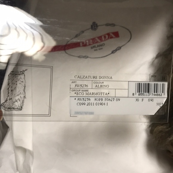 Authentic Prada fur boots - Picture 4 of 11